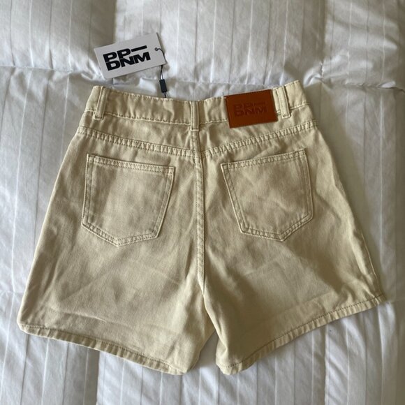 Princess Polly Beige Denim Shorts, Size US 4 - Picture 2 of 6